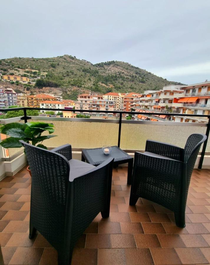 Casa Di Bea Apartment Ventimiglia Luaran gambar